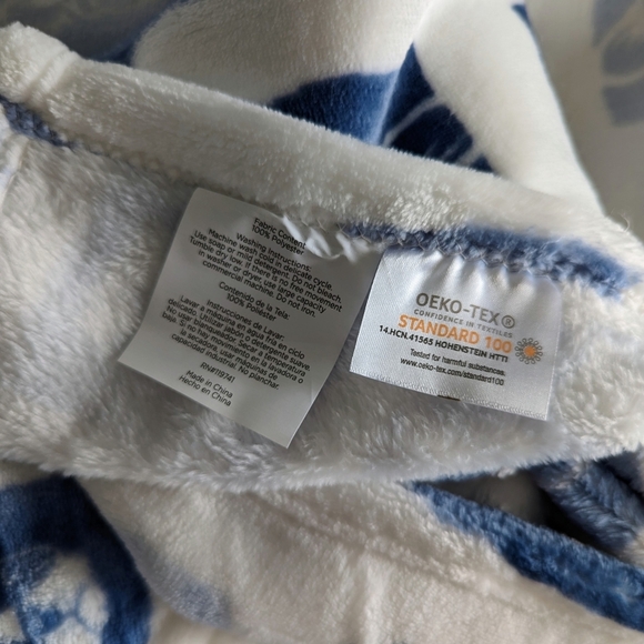 Boston Terrier Frenchie Face Print Plush Throw Blanket 50" x 70" White Blue NWT - Picture 7 of 10